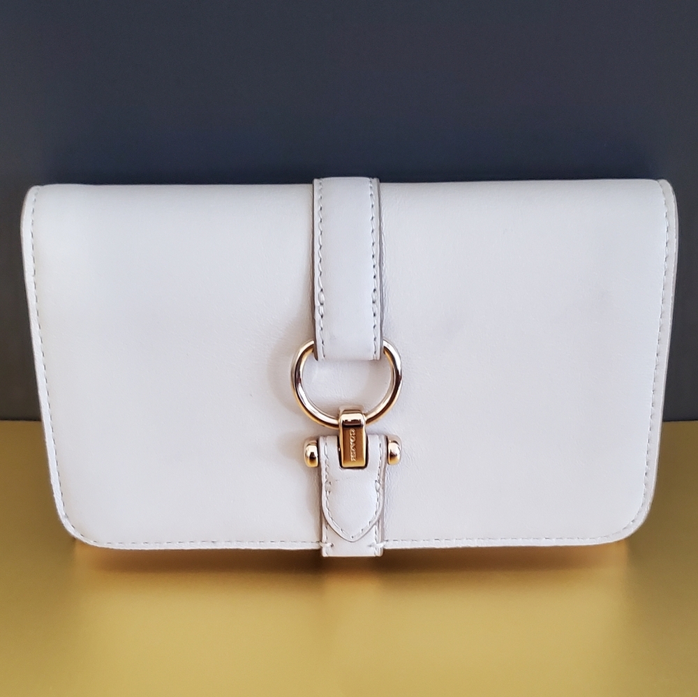 Coach Cream and Gold Wallet with Elegant Design